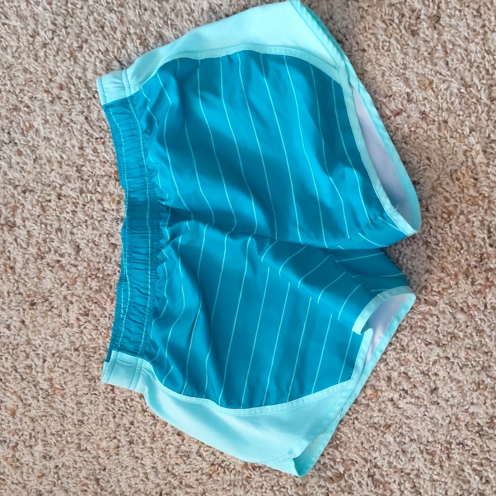 Athletic Works size small women's shorts